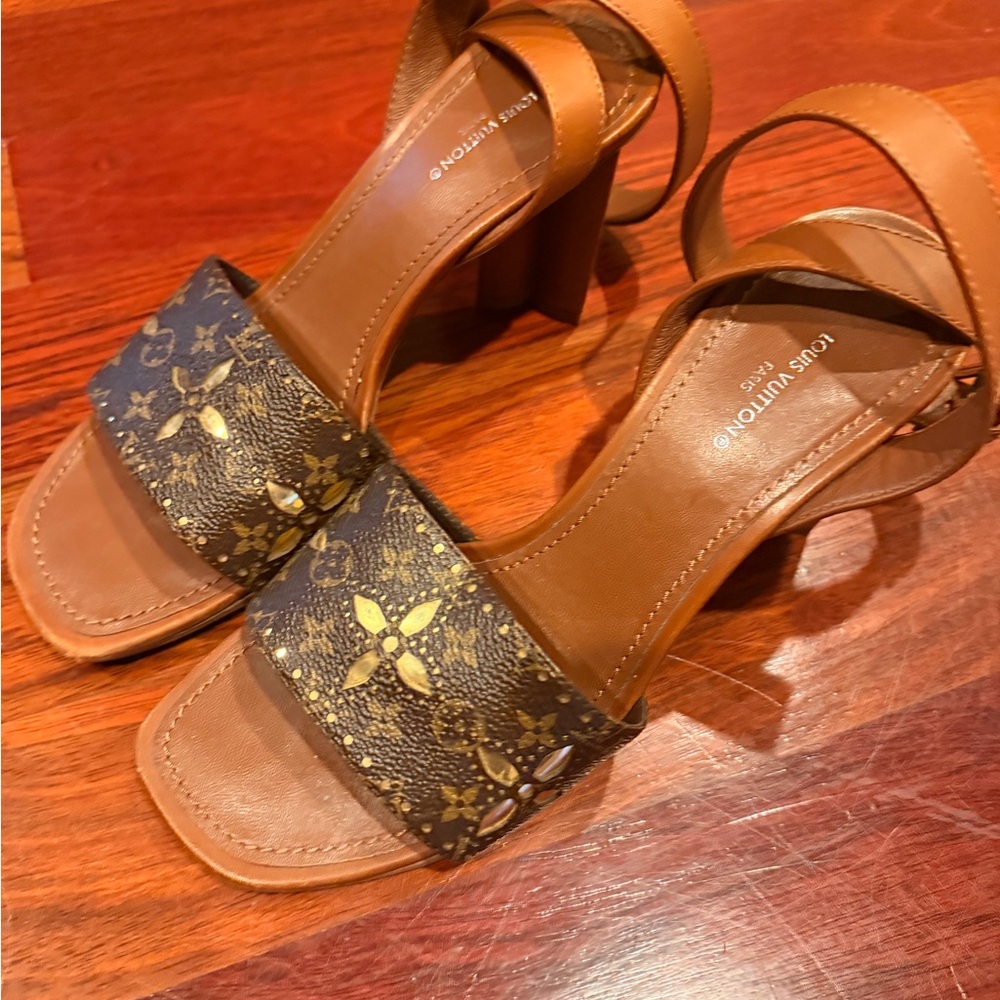 Louis Vuitton Brown and Gold Women's Sandals